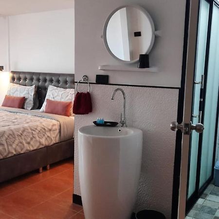 Happy Beach Jomtien Guesthouse المظهر الخارجي الصورة
