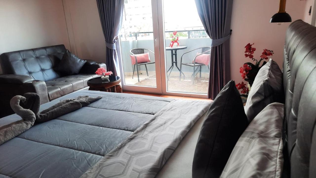 Happy Beach Jomtien Guesthouse المظهر الخارجي الصورة